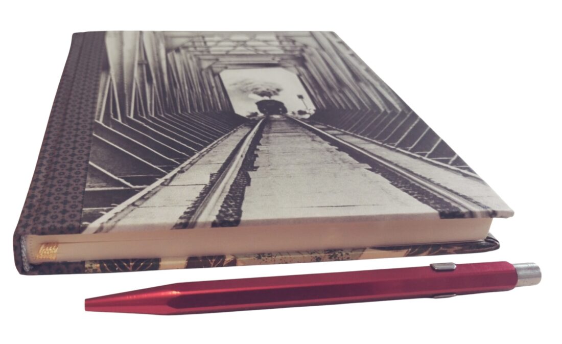 Blank Berlin Books -muistikirja Terässilta - Image 2